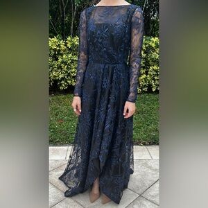Party Dress maxi long sleeves lace size 2